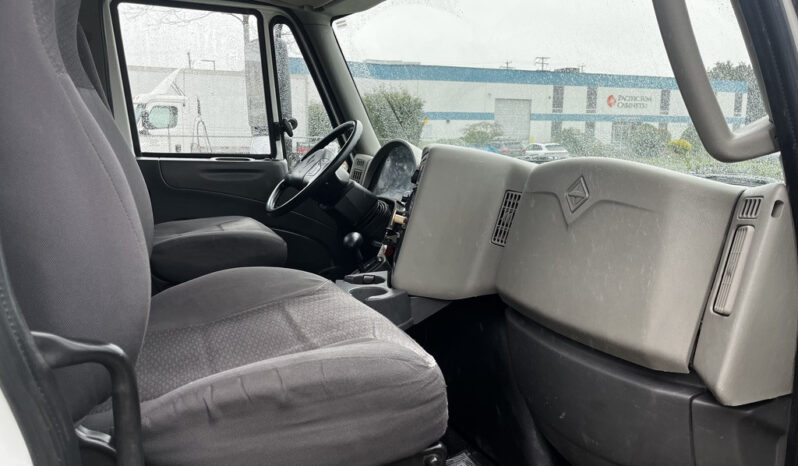 
								2013 International DuraStar full									