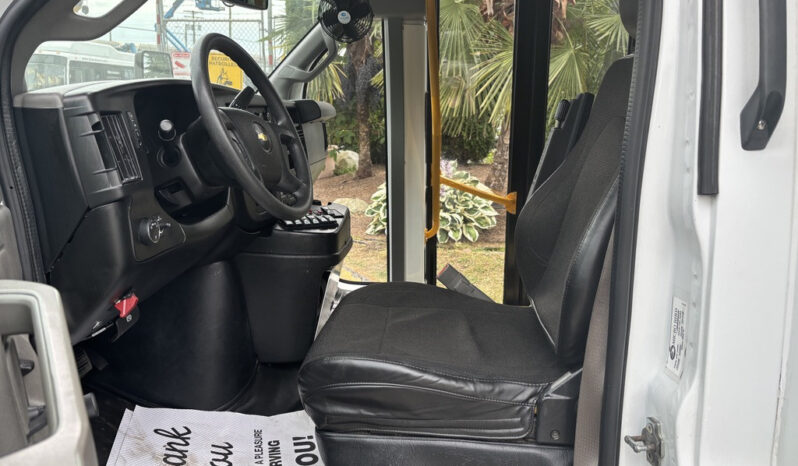 
								2020 Chevrolet Express 4500 full									