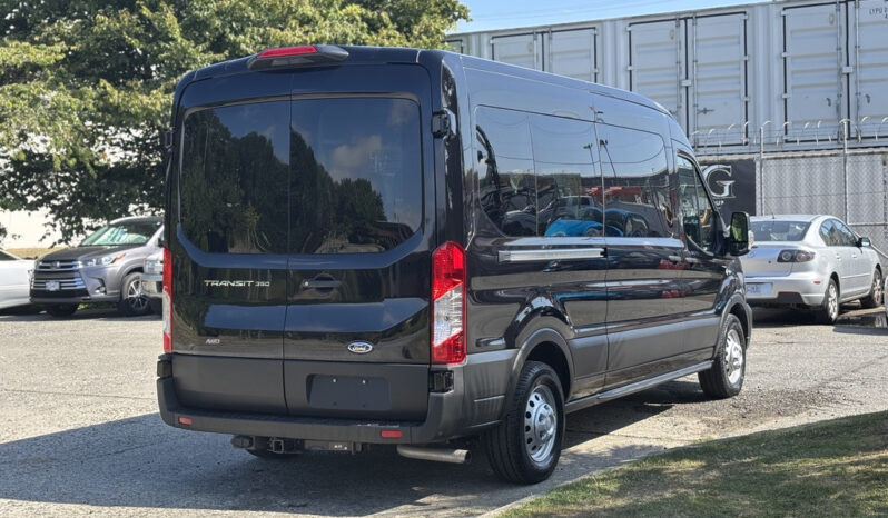 
								2025 Ford Transit full									