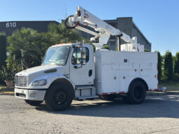 
										2006 Freightliner M2 106 full									