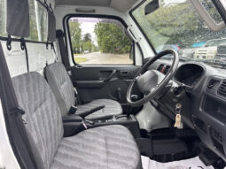
										2010 Suzuki Carry full									