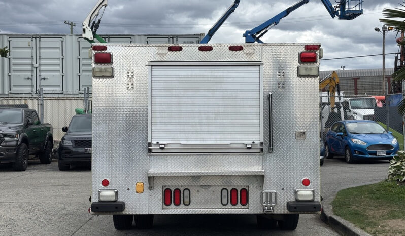 
								2010 Ford F-550 full									