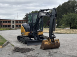 
										2017 John Deere 50G full									