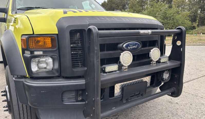 
								2010 Ford F-550 full									