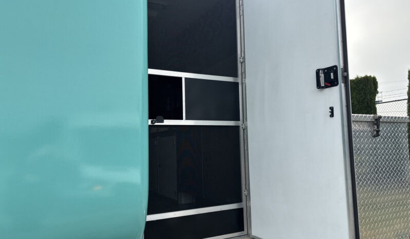 
								2020 Freightliner MT45 full									