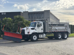 
										2013 Freightliner 114SD full									
