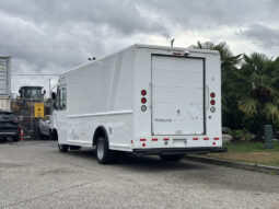 
										2011 Ford E-450 Super Duty full									