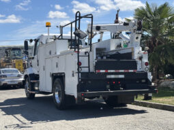 
										2022 Freightliner 108SD full									