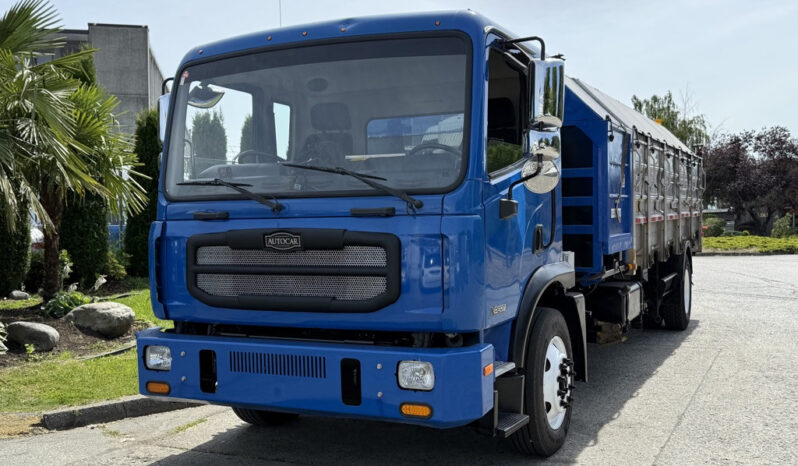
								2017 Autocar Xpert full									