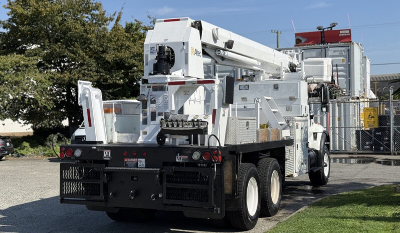 
								2006 International WorkStar full									