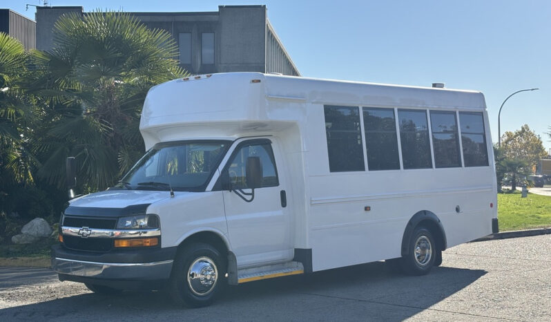 
								2017 Chevrolet Express full									
