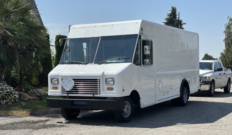 
								2012 Ford E-450 Super Duty full									