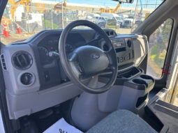 
										2013 Ford Econoline full									