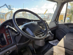 
										2012 Freightliner M2 106 full									