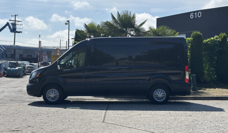 
								2025 Ford Transit full									