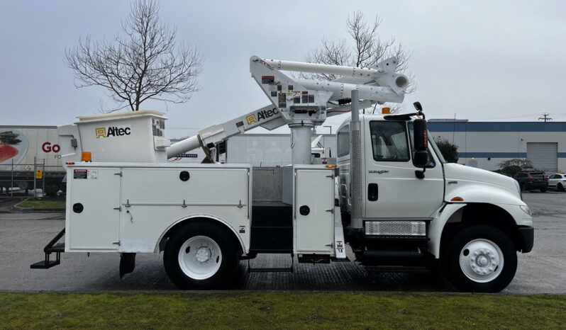 
								2013 International DuraStar full									