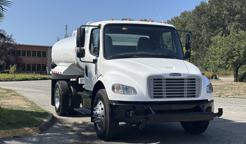 
								2014 Freightliner M2 106 full									