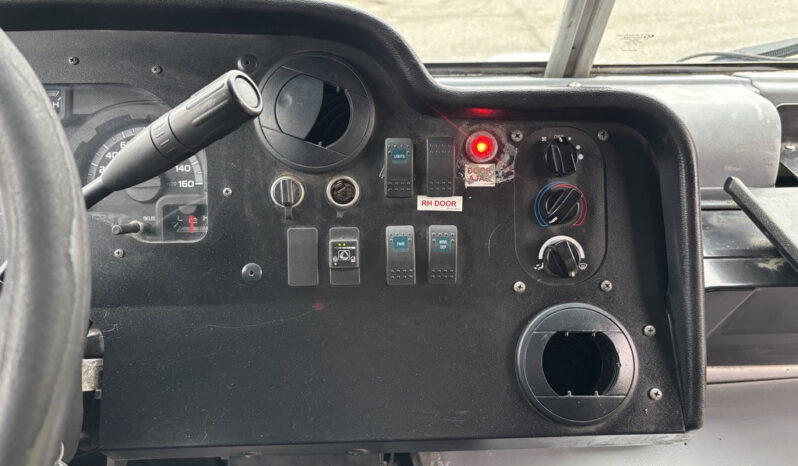 
								2018 Ford E-450 Super Duty full									