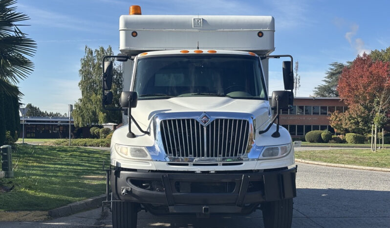 
								2008 International DuraStar full									