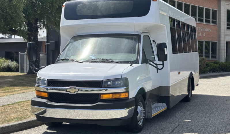 
								2020 Chevrolet Express 4500 full									