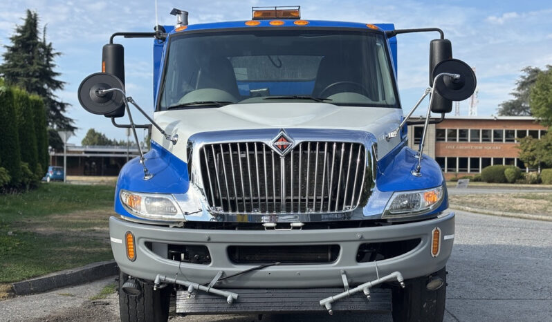 
								2014 International DuraStar full									