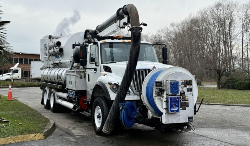 
								2013 International WorkStar full									