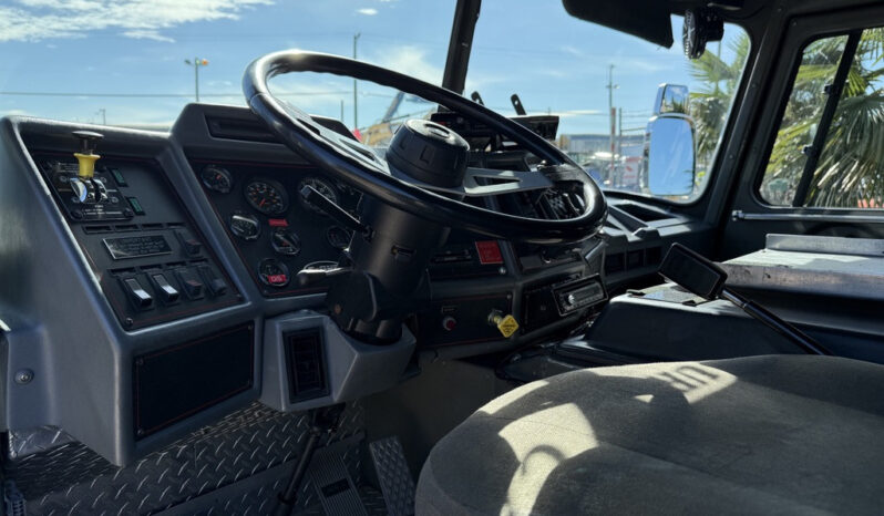 
								1992 E-One Typhoon full									