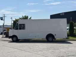 
										2012 Ford E-450 Super Duty full									