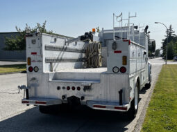 
										2004 Freightliner M2 106 full									