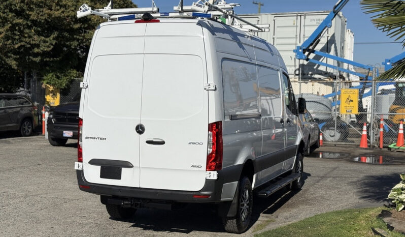 
								2023 Mercedes-Benz Sprinter full									