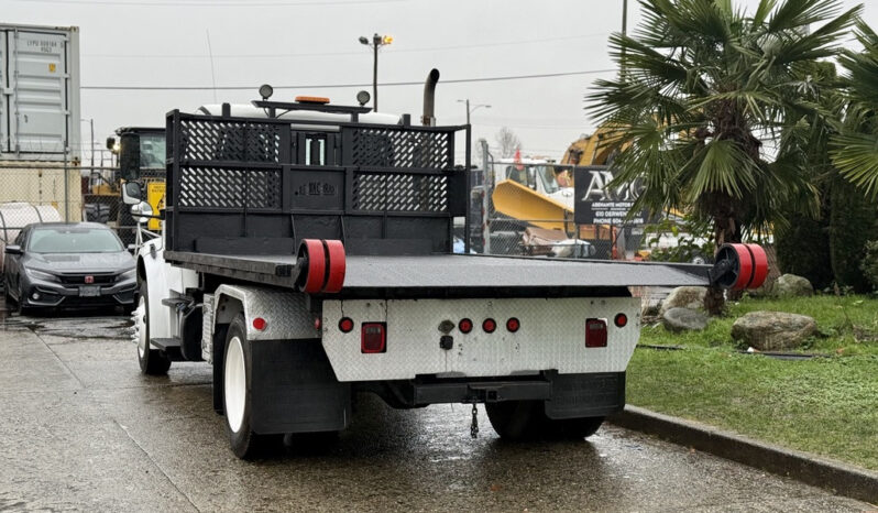 
								2019 Freightliner M2 106 full									