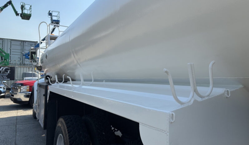 
								2008 Peterbilt PB340 full									