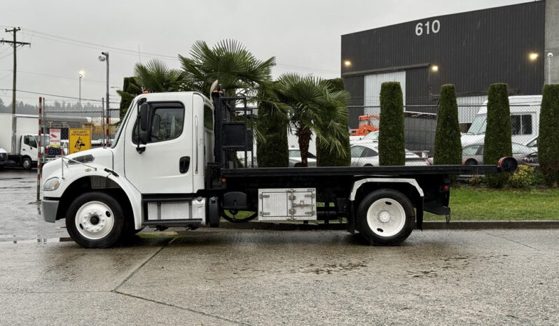 
								2019 Freightliner M2 106 full									