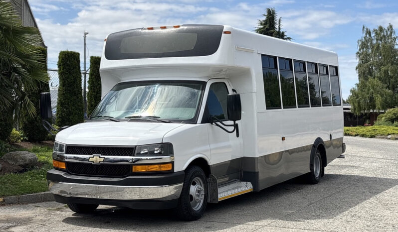 
								2020 Chevrolet Express 4500 full									