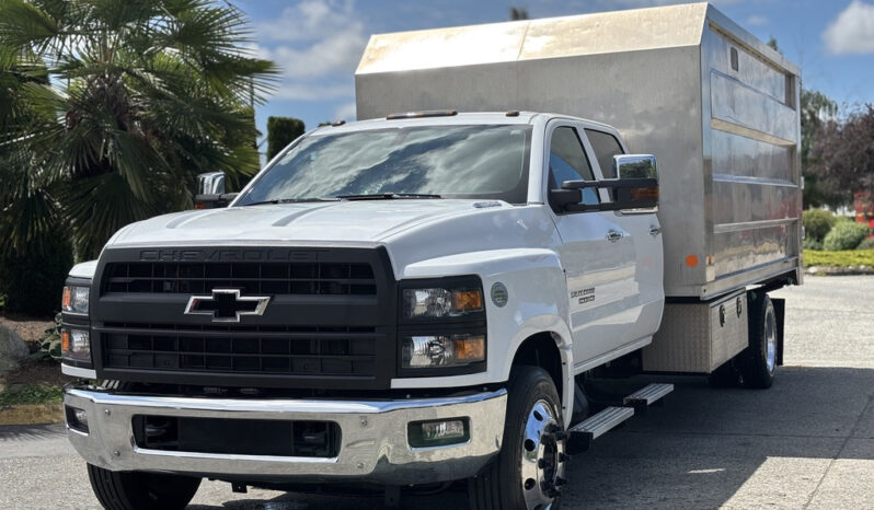 
								2020 Chevrolet Silverado 5500HD full									