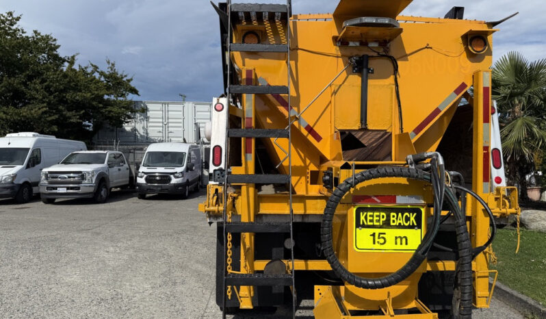 
								2005 Volvo VHD full									