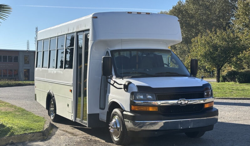 
								2017 Chevrolet Express full									