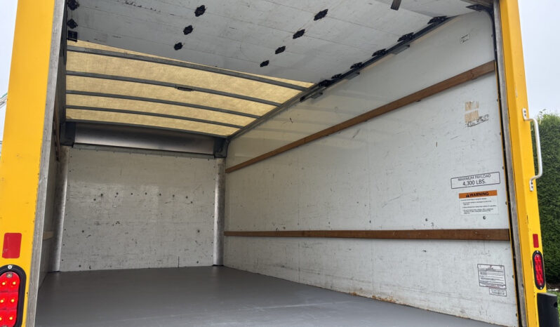 
								2017 GMC Savana 3500 full									