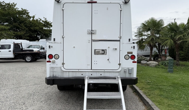 
								2008 Ford F-450 full									