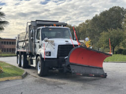 
										2013 Freightliner 114SD full									