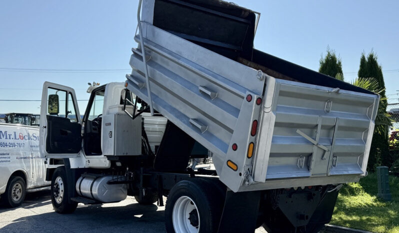 
								2011 International WorkStar full									