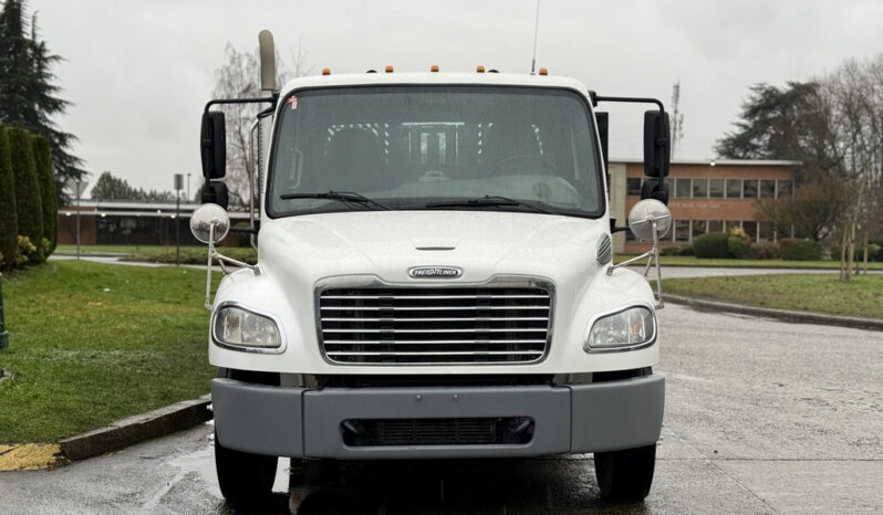 
								2019 Freightliner M2 106 full									