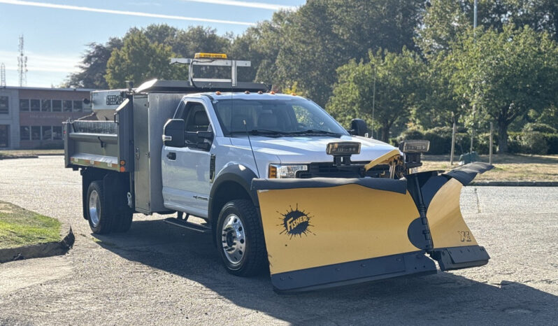 
								2017 Ford F-550 Super Duty full									