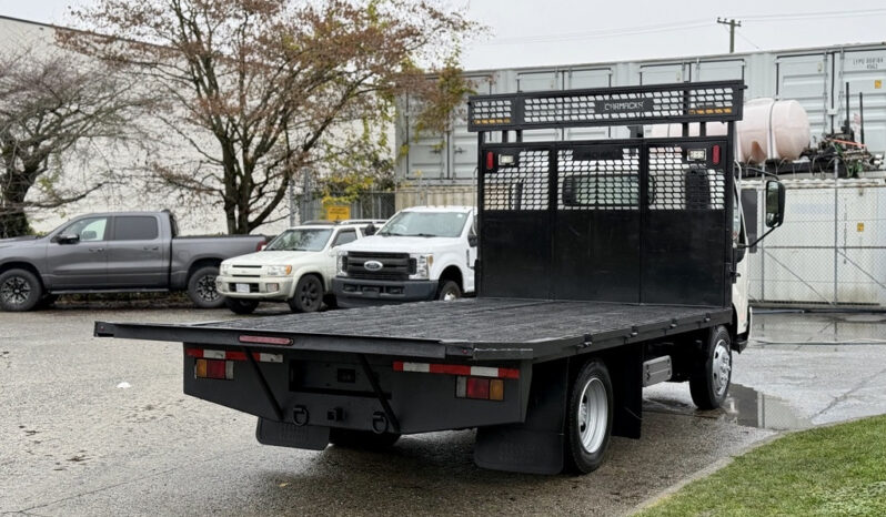 
								2015 Hino 195 full									