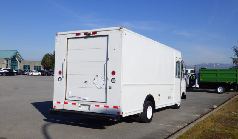 
								2009 Ford E-450 Super Duty full									