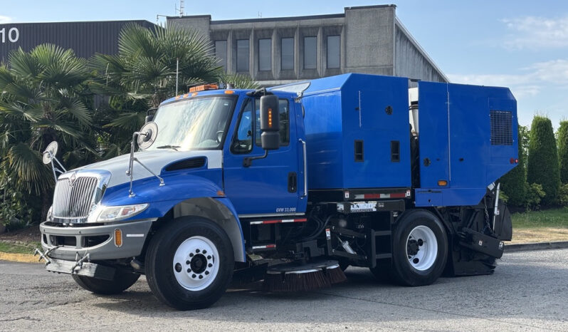 
								2014 International DuraStar full									