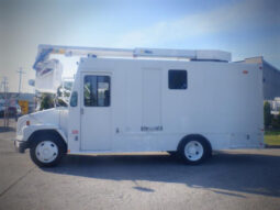 
										2006 Freightliner FS 65 full									