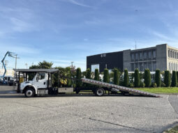 
										2022 Freightliner M2 106 full									