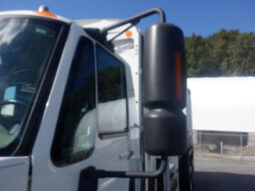 
										2008 International 7400 full									