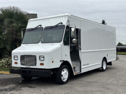 
										2021 Ford Econoline Commercial Chassis full									